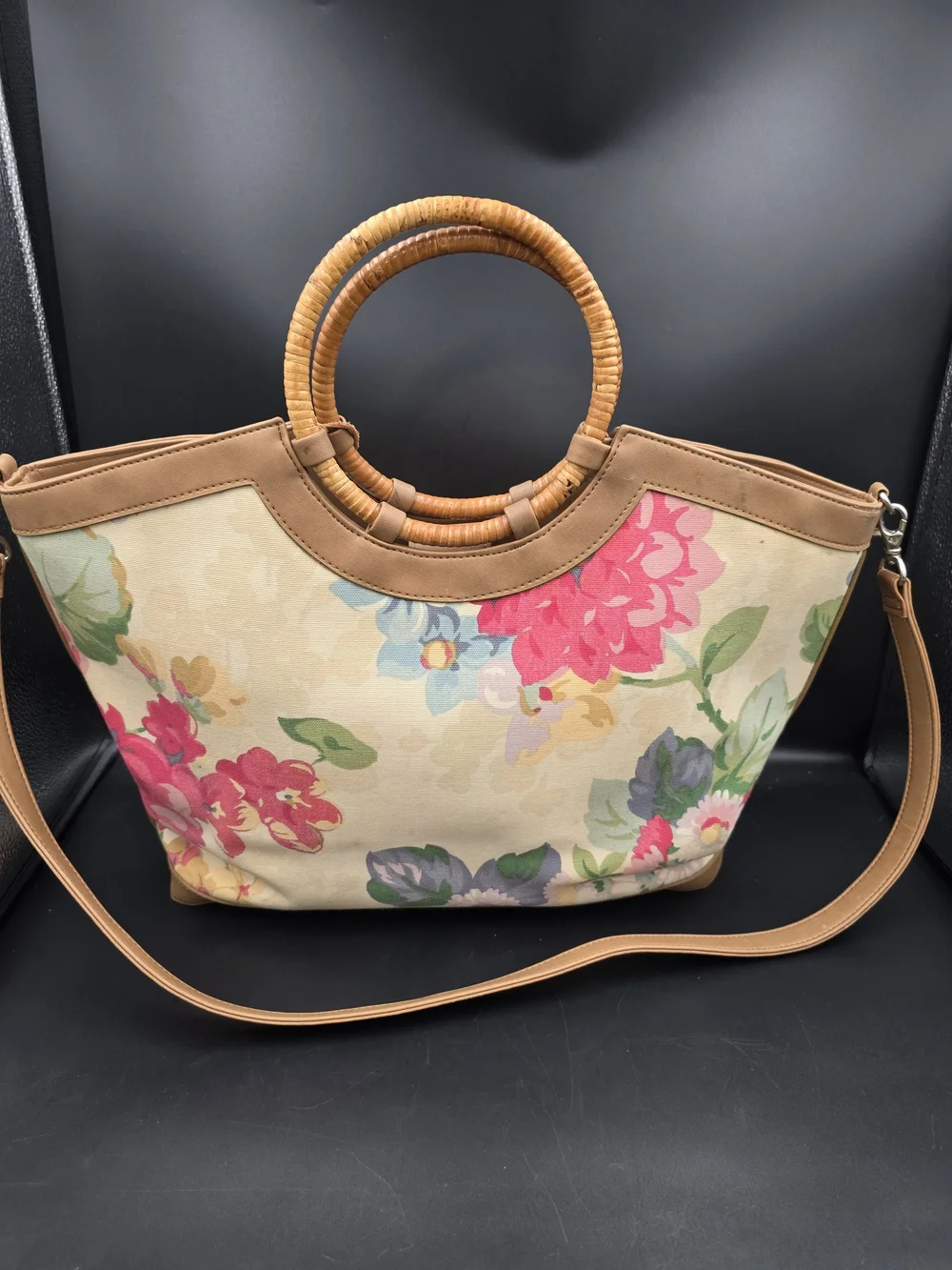 Fossil tote bold